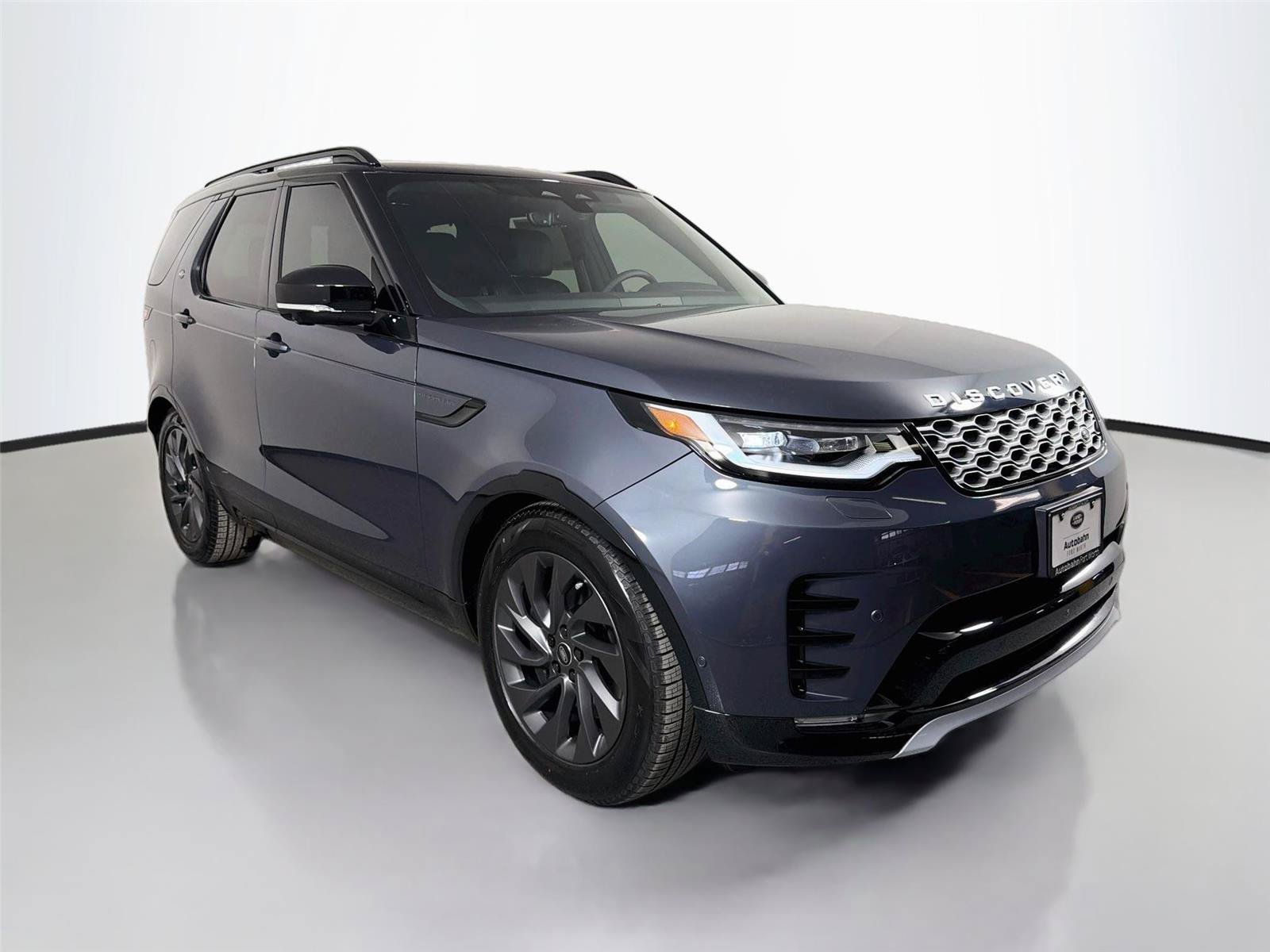 New 2026 Land Rover Discovery Limited Edition AWD/4WD image 3