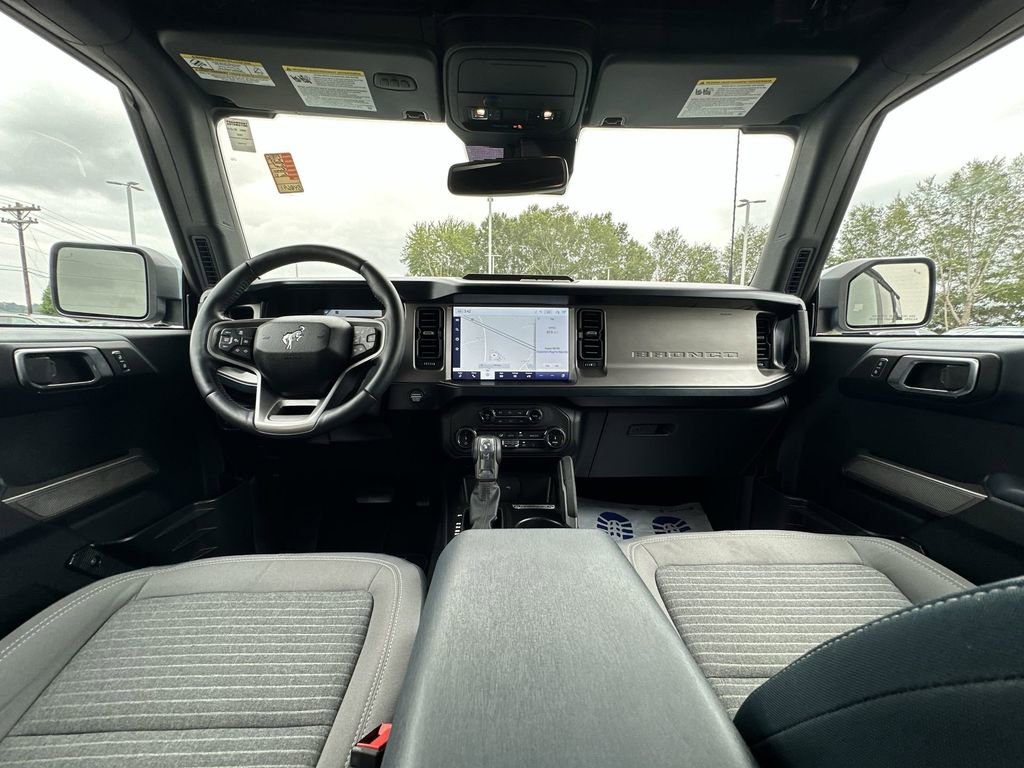 Used 2022 Ford Bronco Outer Banks image 11