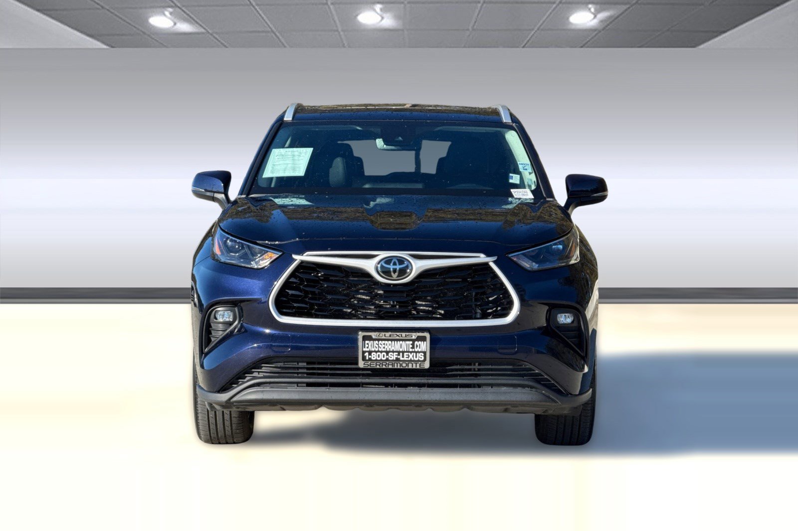 Used 2024 Toyota Highlander XLE image 5