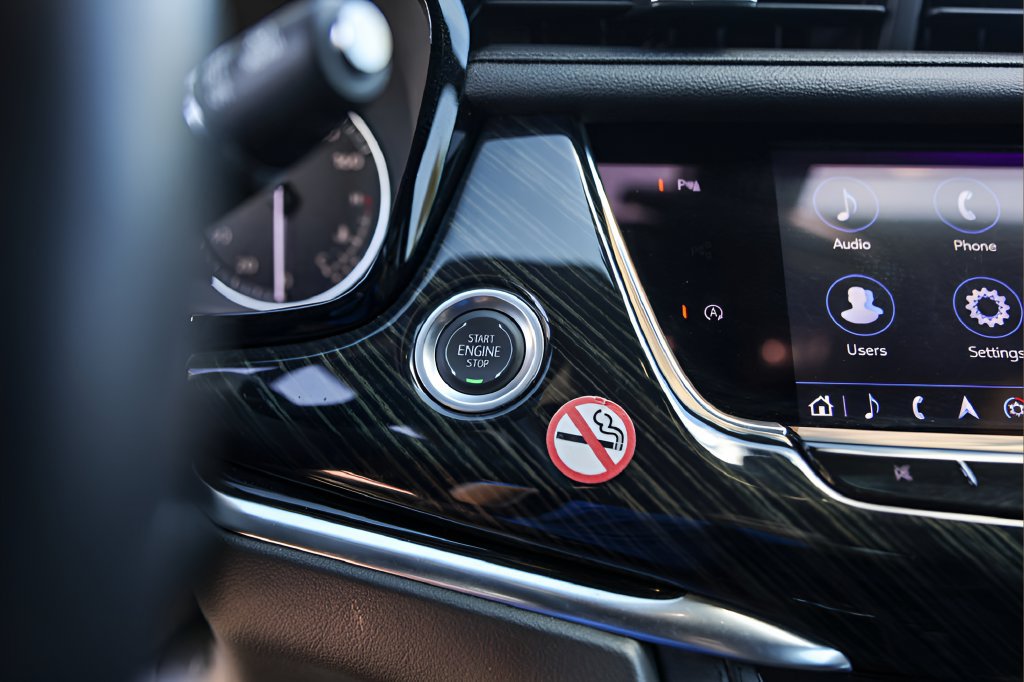 Certified 2025 Cadillac XT6 Premium Luxury FWD image 18