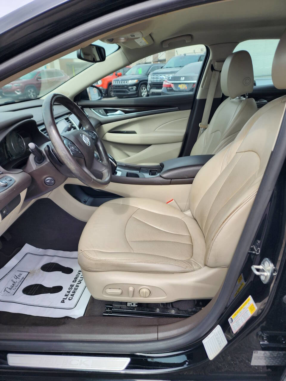 Used 2017 Buick LaCrosse Essence image 14