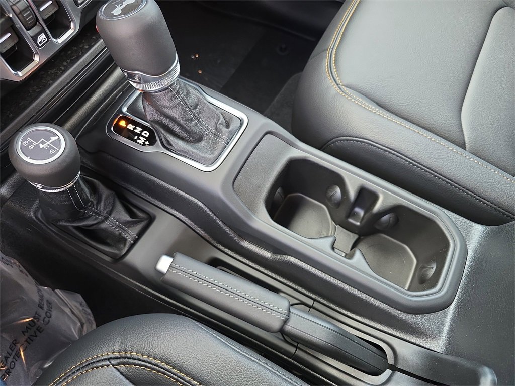 New 2025 Jeep Wrangler Sahara image 24