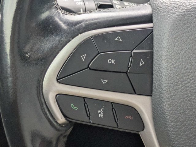 Used 2020 Jeep Grand Cherokee Overland RWD image 27