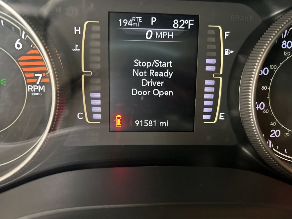 Used 2019 Jeep Cherokee Altitude image 47
