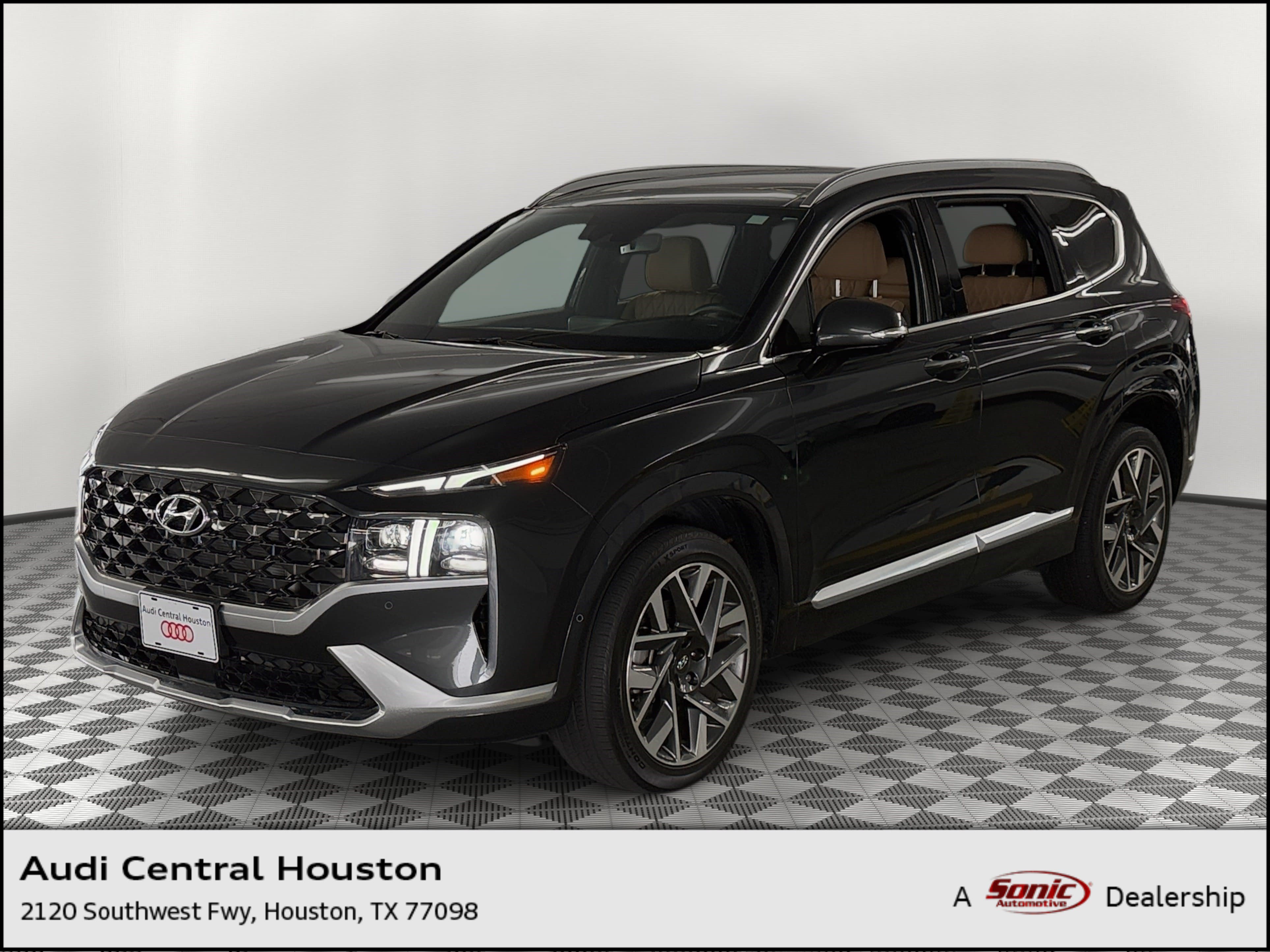 Used 2023 Hyundai Santa Fe Calligraphy FWD image 1