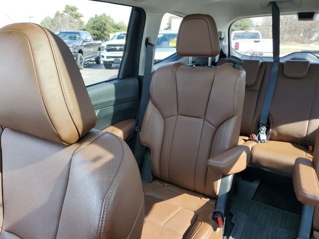 Used 2023 Subaru Ascent Touring AWD/4WD image 14