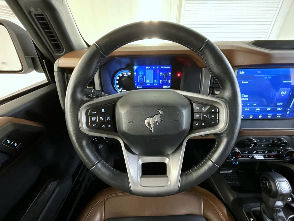 Used 2024 Ford Bronco Outer Banks AWD/4WD image 11