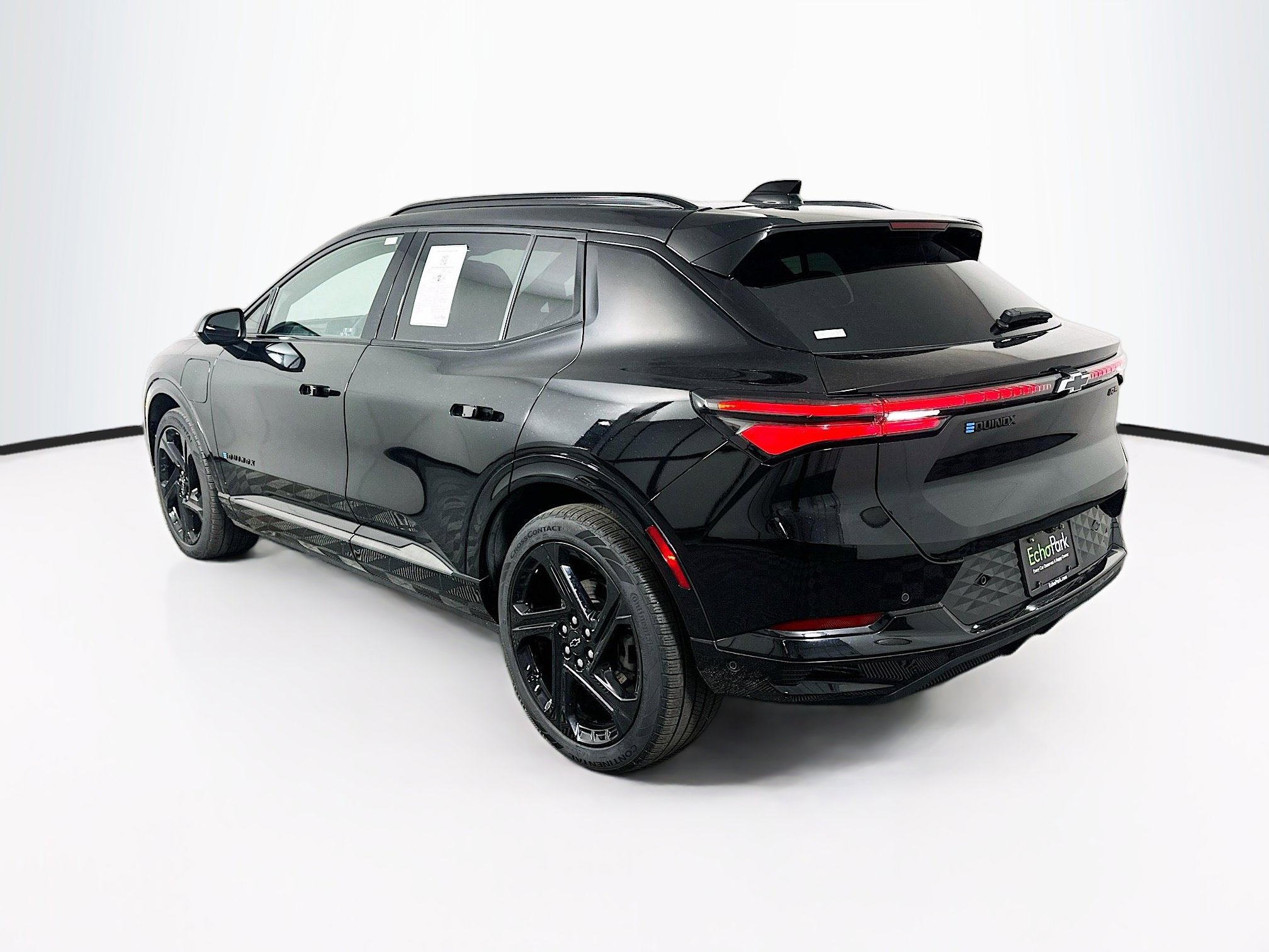 Used 2024 Chevrolet Equinox EV RS FWD image 5