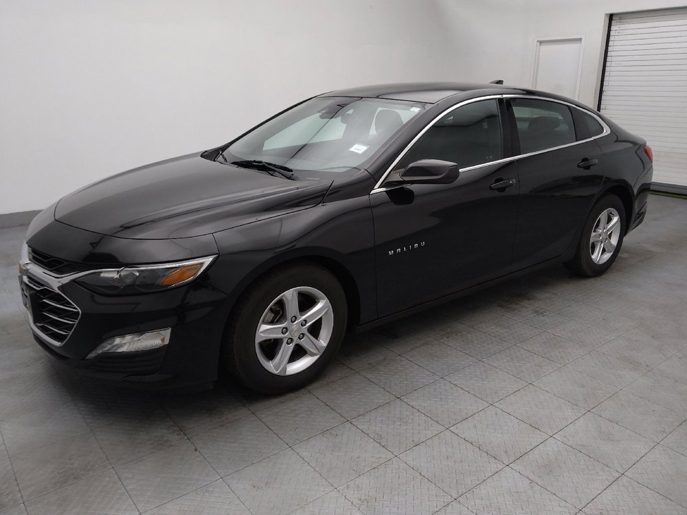 Used 2023 Chevrolet Malibu LT image 2