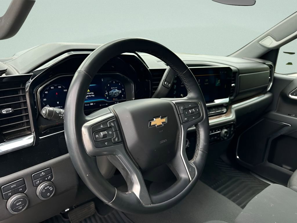 Used 2023 Chevrolet Silverado 1500 LT AWD/4WD image 13