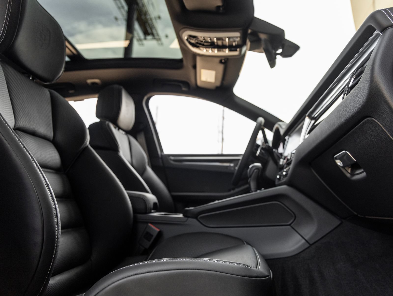 New 2026 Porsche Macan S AWD/4WD image 46