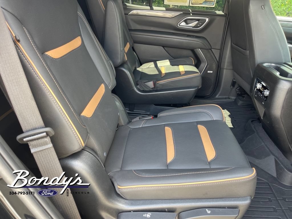 Used 2023 GMC Yukon AT4 w/ AT4 Premium Package AWD/4WD image 16