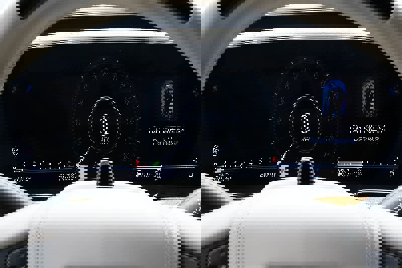 Used 2023 Cadillac Escalade Premium Luxury Platinum image 12