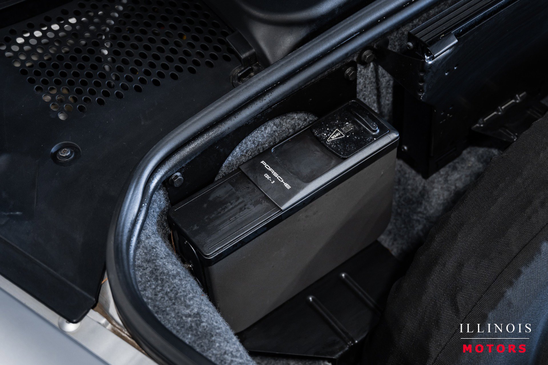 Used 1998 Porsche Boxster image 31