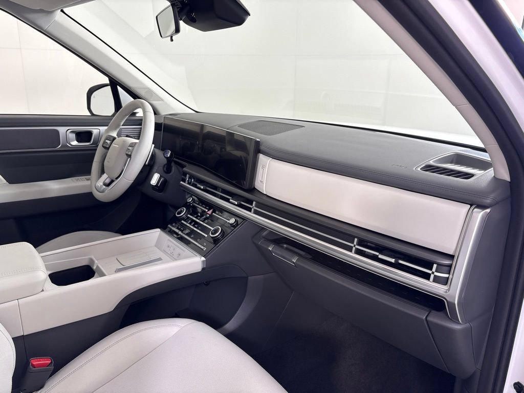 New 2027 Hyundai Santa Fe SE FWD image 13