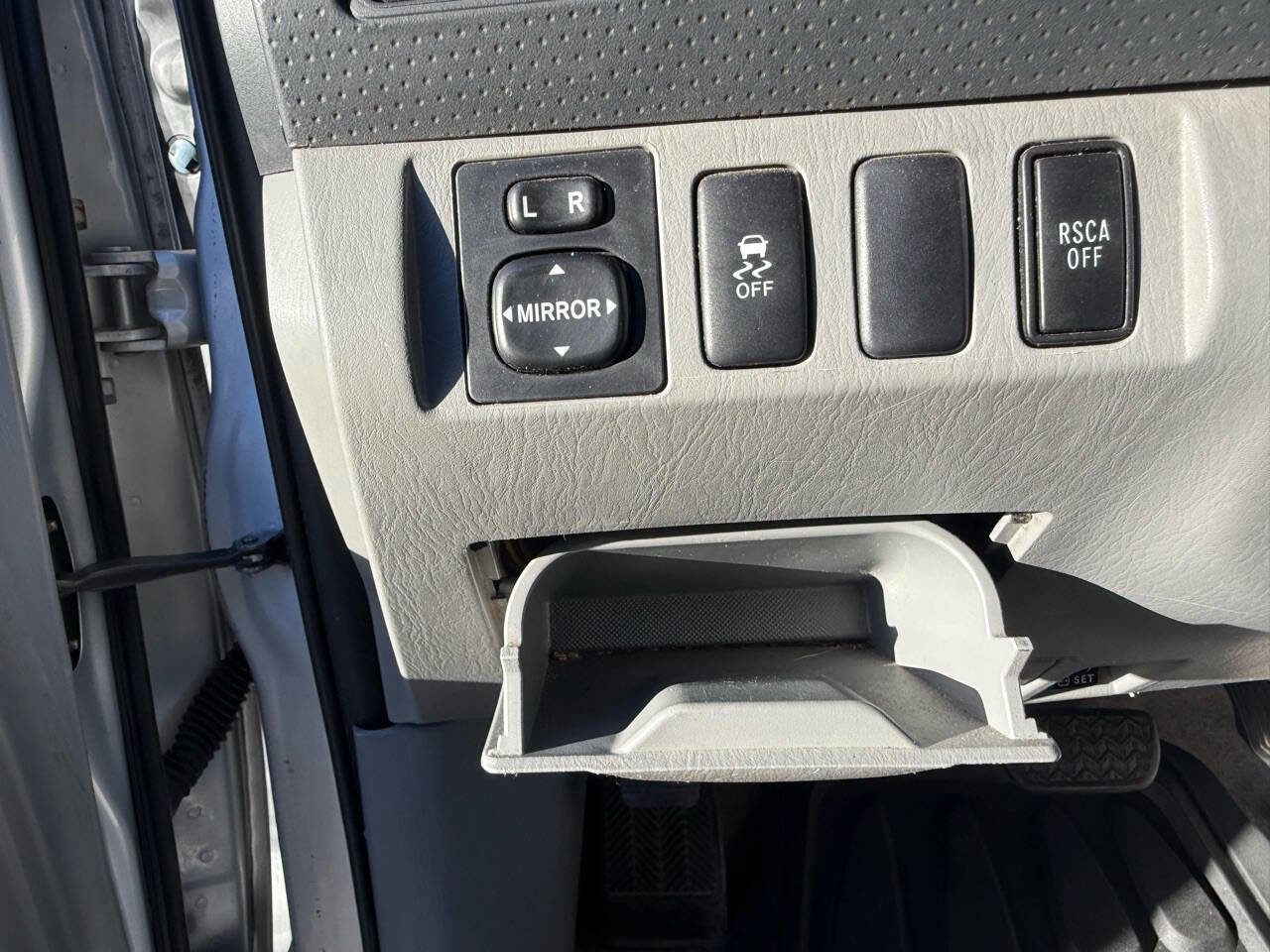 Used 2010 Toyota Tacoma 4x4 Double Cab image 17