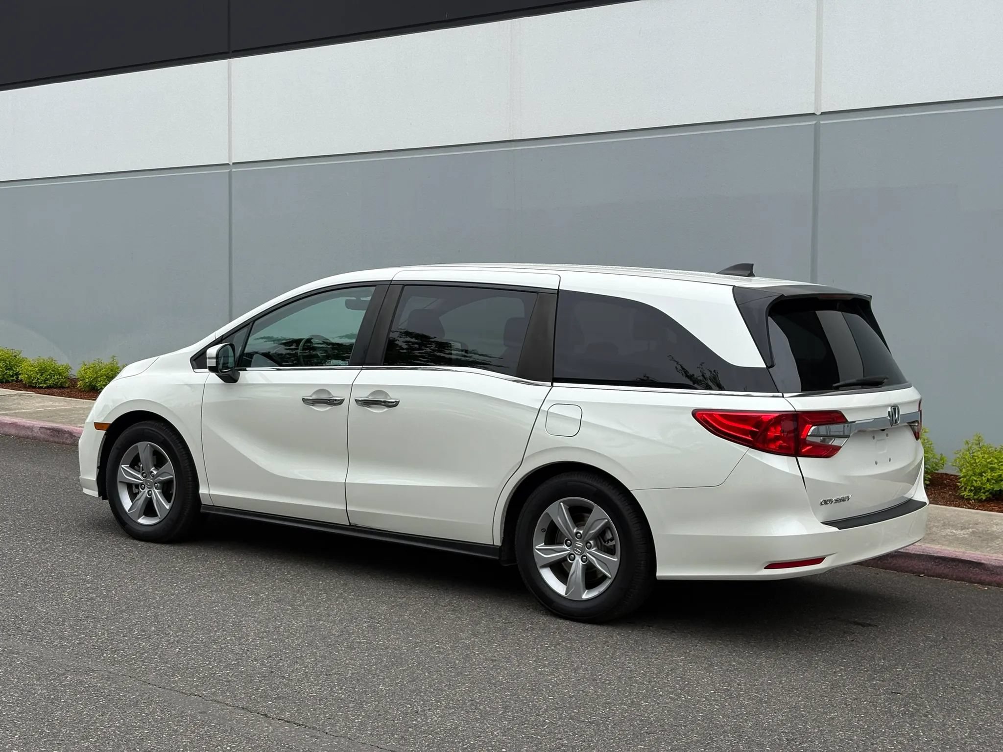 Used 2019 Honda Odyssey EX-L image 4