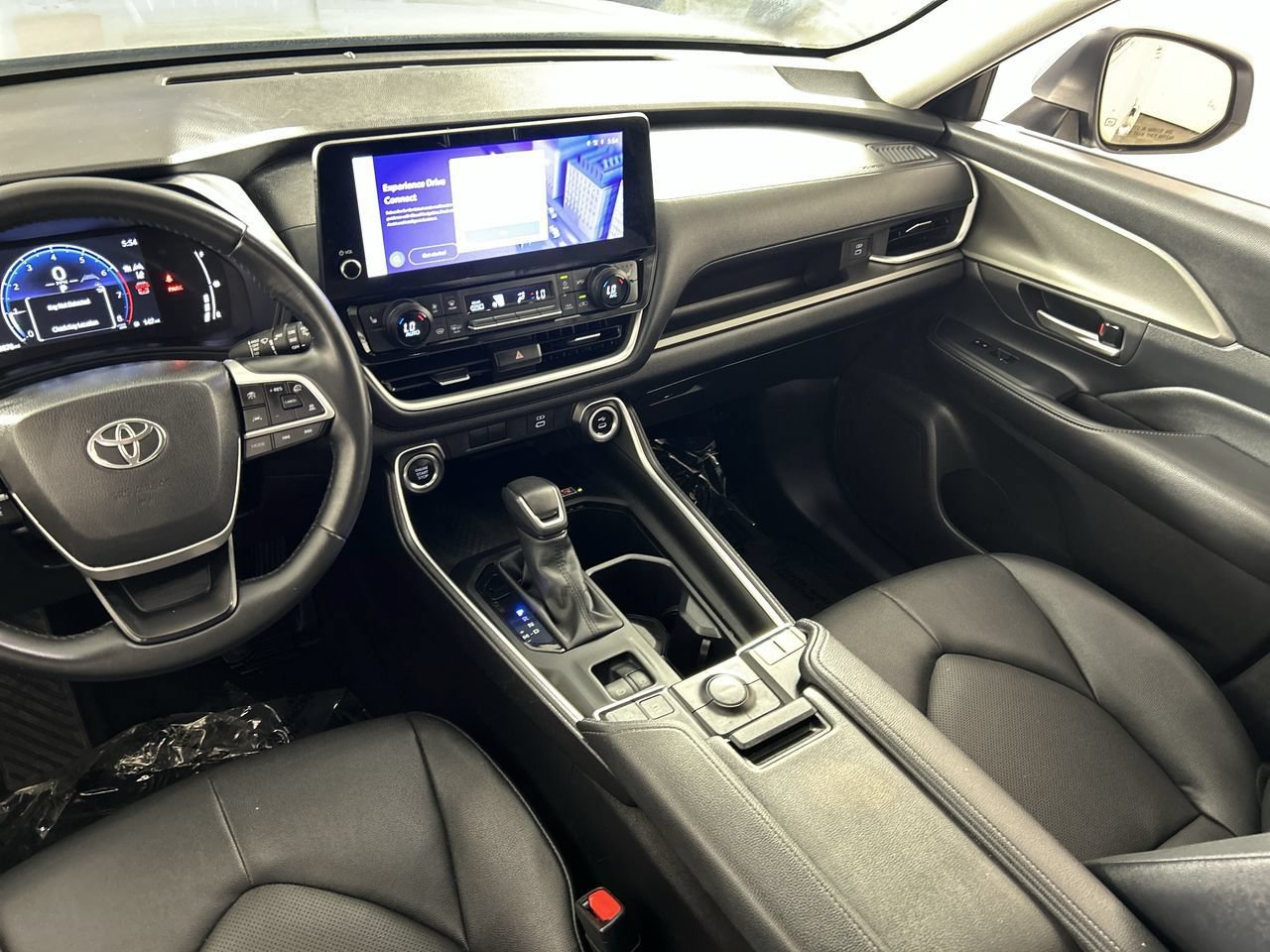 Used 2025 Toyota Grand Highlander AWD image 23