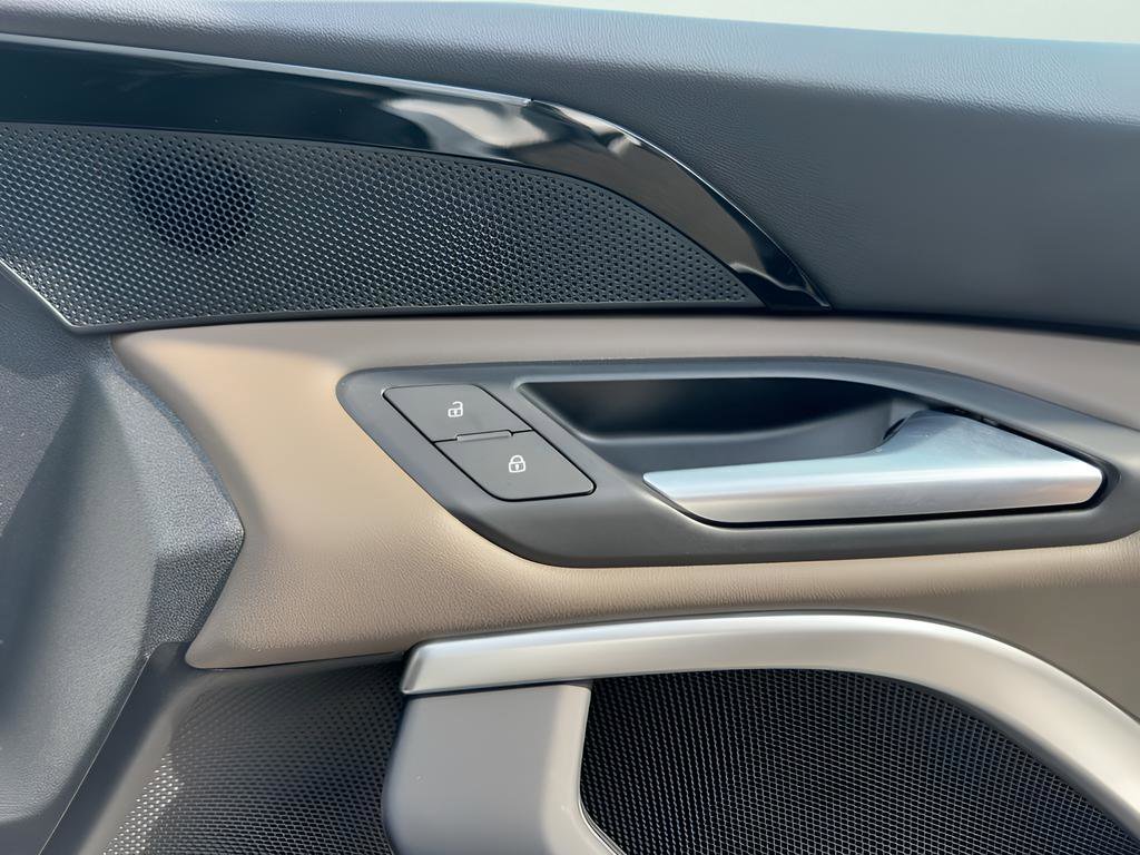 Certified 2025 Audi Q5 Premium w/ Convenience Package image 50