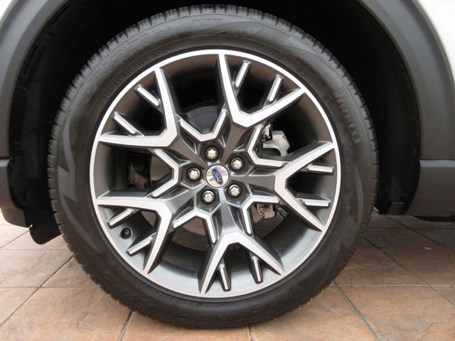 Certified 2025 Ford Explorer Platinum w/ Ultimate Package RWD image 8