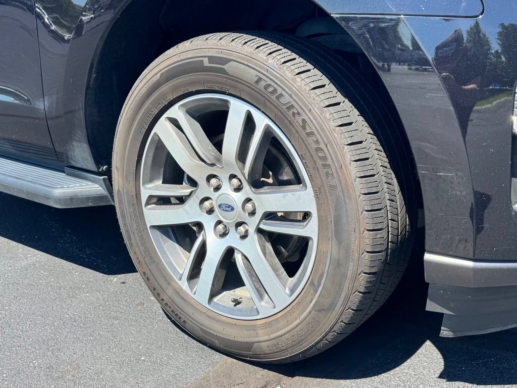 Used 2024 Ford Expedition Limited AWD/4WD image 26