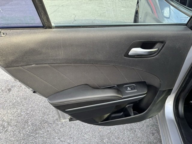 Used 2018 Dodge Charger R/T image 13