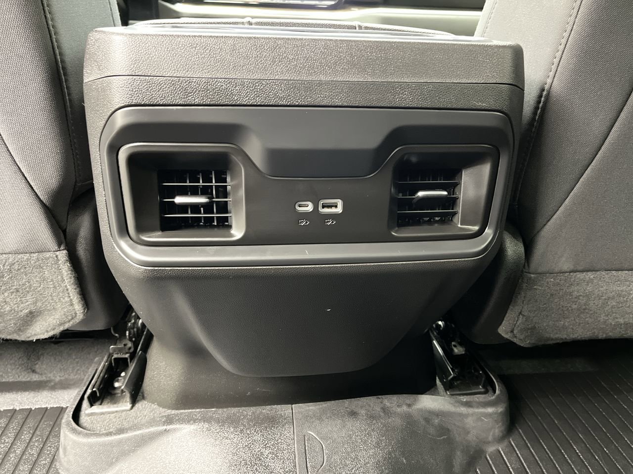 Certified 2024 Chevrolet Silverado 1500 RST w/ Convenience Package II AWD/4WD image 15