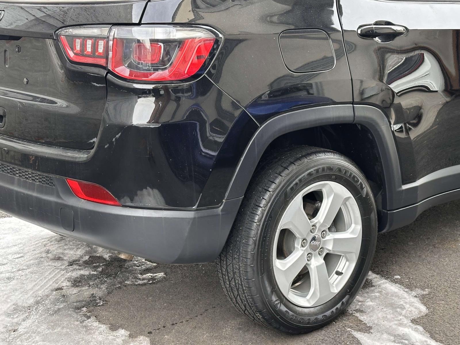 Certified 2019 Jeep Compass Latitude image 11