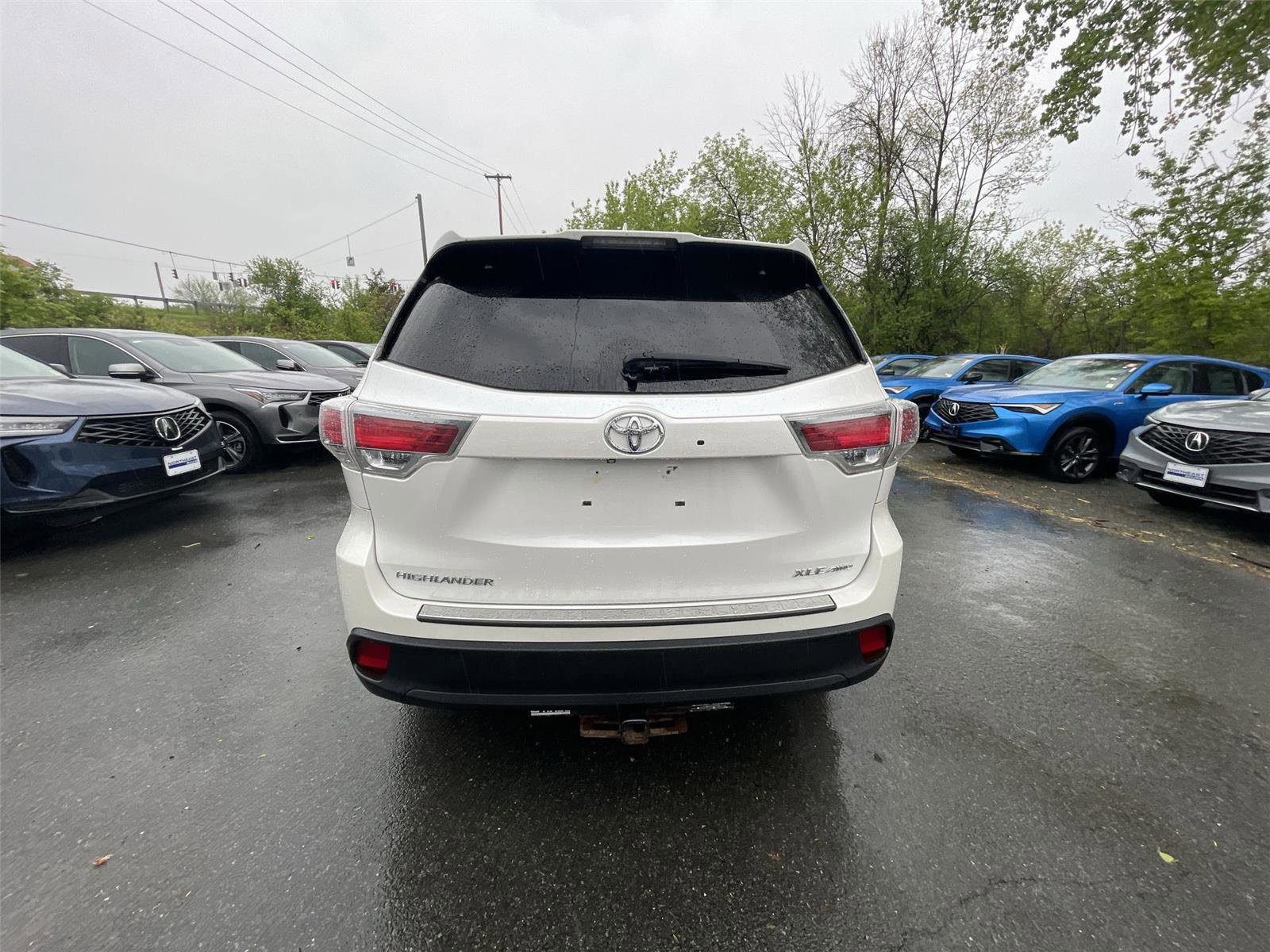 Used 2016 Toyota Highlander XLE w/ Protection Package #3 AWD/4WD image 33