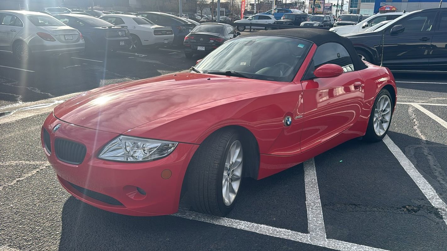 Used 2005 BMW Z4 2.5i image 7