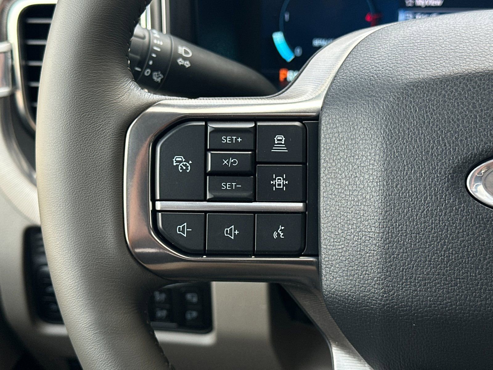 Used 2026 Ford F450 Platinum w/ Platinum Plus Package image 29