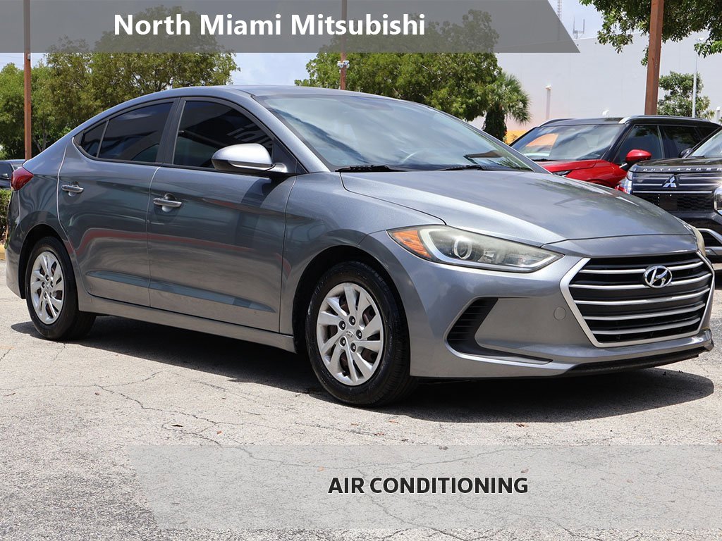 Used 2017 Hyundai Elantra SE