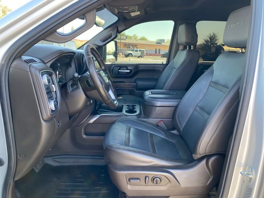 Used 2021 GMC Sierra 3500 Denali w/ Technology Package AWD/4WD image 35
