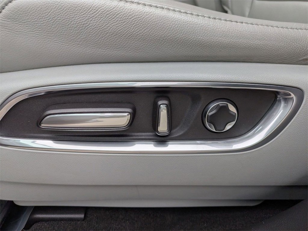 Used 2019 Acura MDX SH-AWD image 14