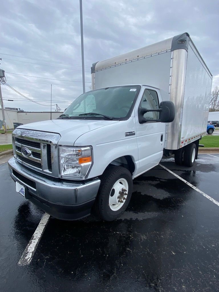 New 2025 Ford E-350 and Econoline 350 Super Duty w/ Power Equipment Group RWD image 10