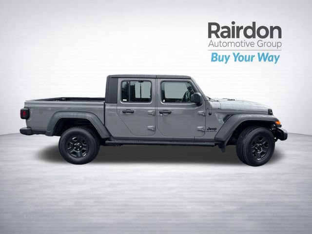 Used 2023 Jeep Gladiator Sport image 9