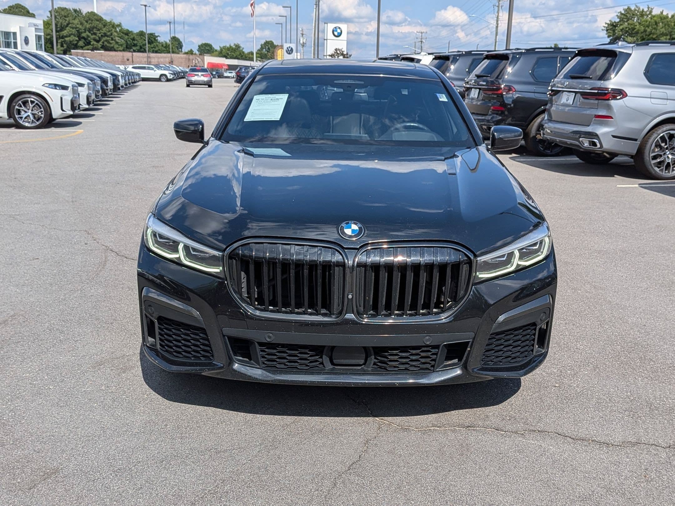 Used 2022 BMW 750i xDrive w/ Executive Package AWD/4WD image 8