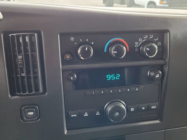Used 2013 Chevrolet Express 3500 Extended RWD image 38