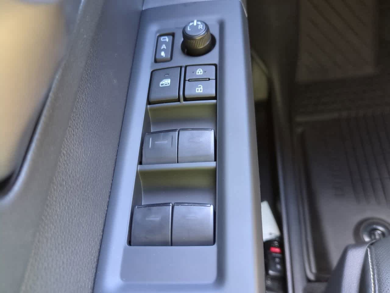 Certified 2026 Toyota Tundra Limited AWD/4WD image 22