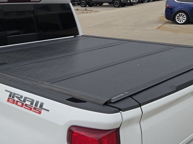 Used 2021 Chevrolet Silverado 1500 LT Trail Boss w/ Convenience Package II AWD/4WD image 16