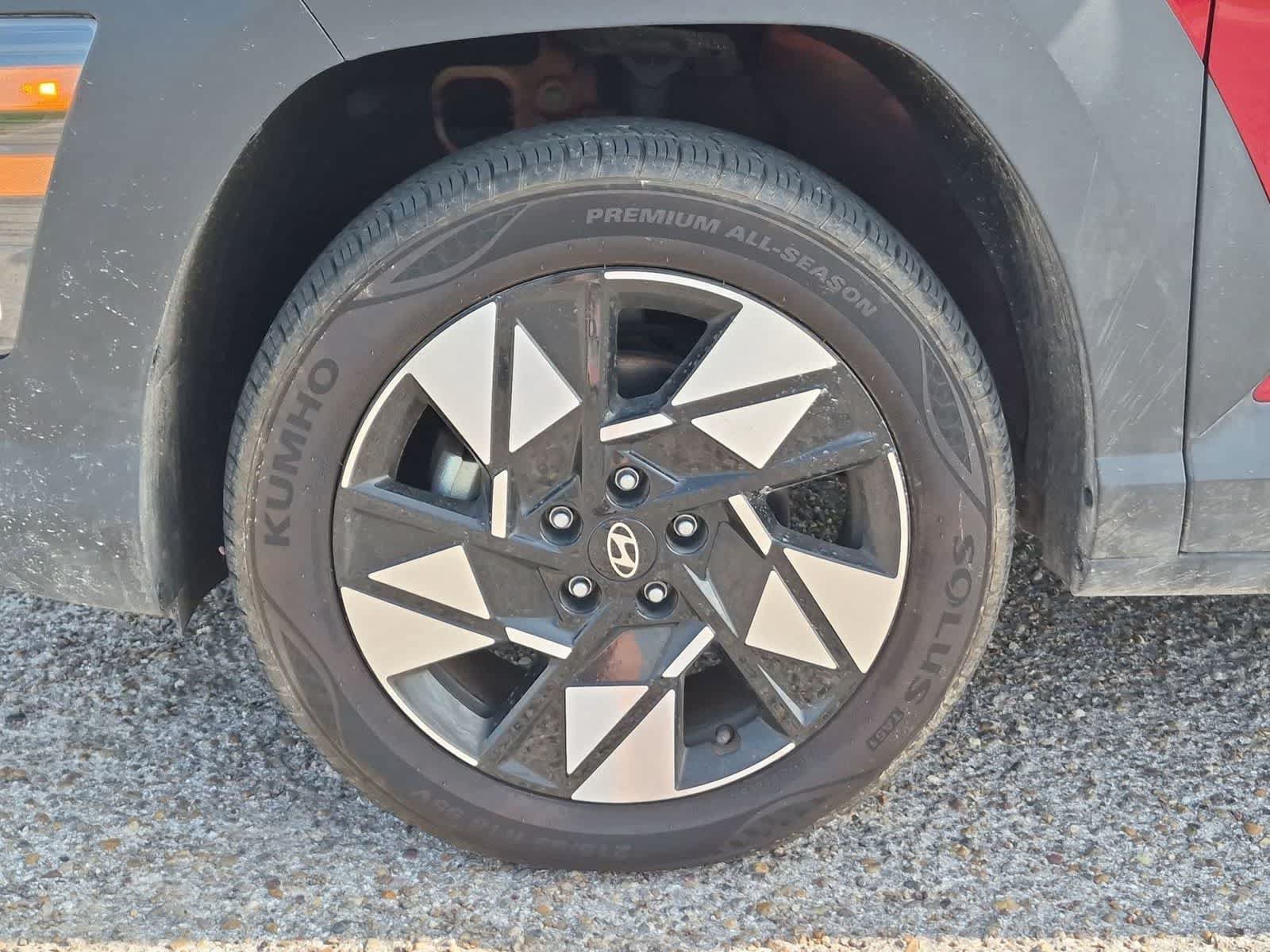 Used 2025 Hyundai Kona SEL AWD/4WD image 31
