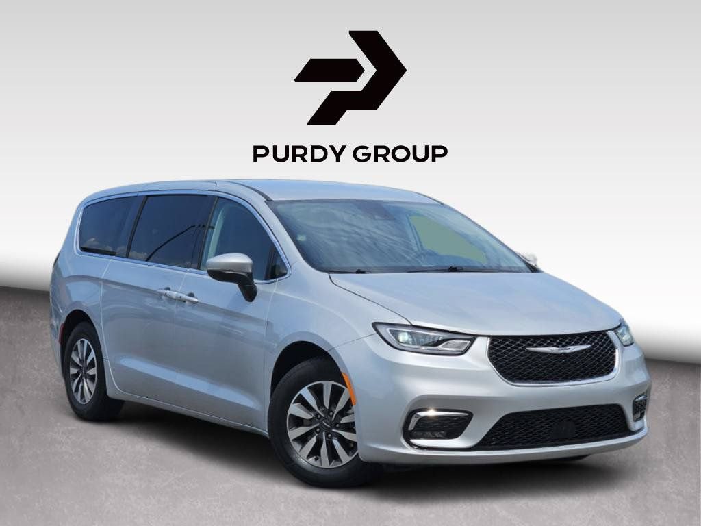 Used 2023 Chrysler Pacifica Touring-L