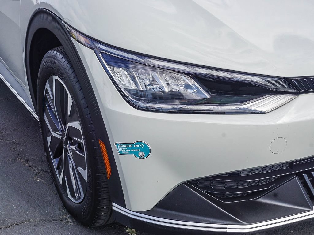 Used 2024 Kia EV6 Light RWD image 10