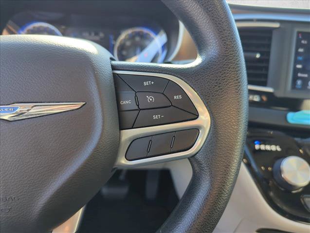 Used 2021 Chrysler Voyager Lxi image 15