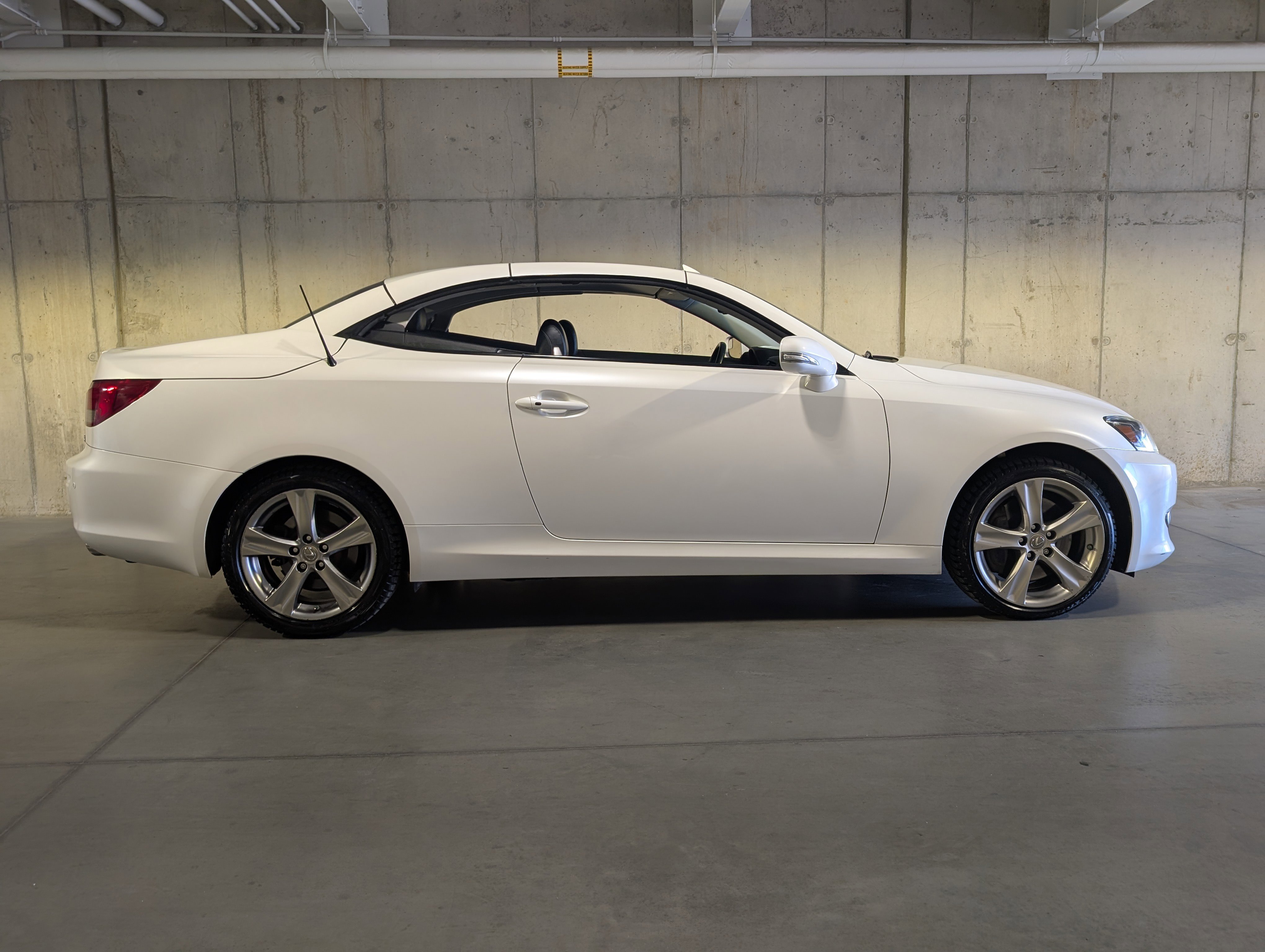 Used 2014 Lexus IS 350C w/ Luxury Package image 10