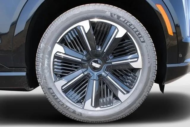 New 2025 Cadillac Escalade IQ Sport 2 image 30