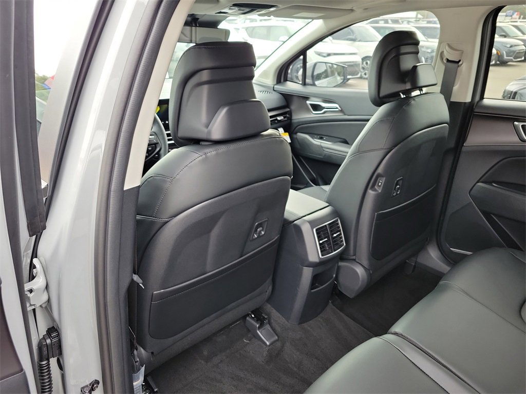 New 2026 Kia Sportage EX image 17