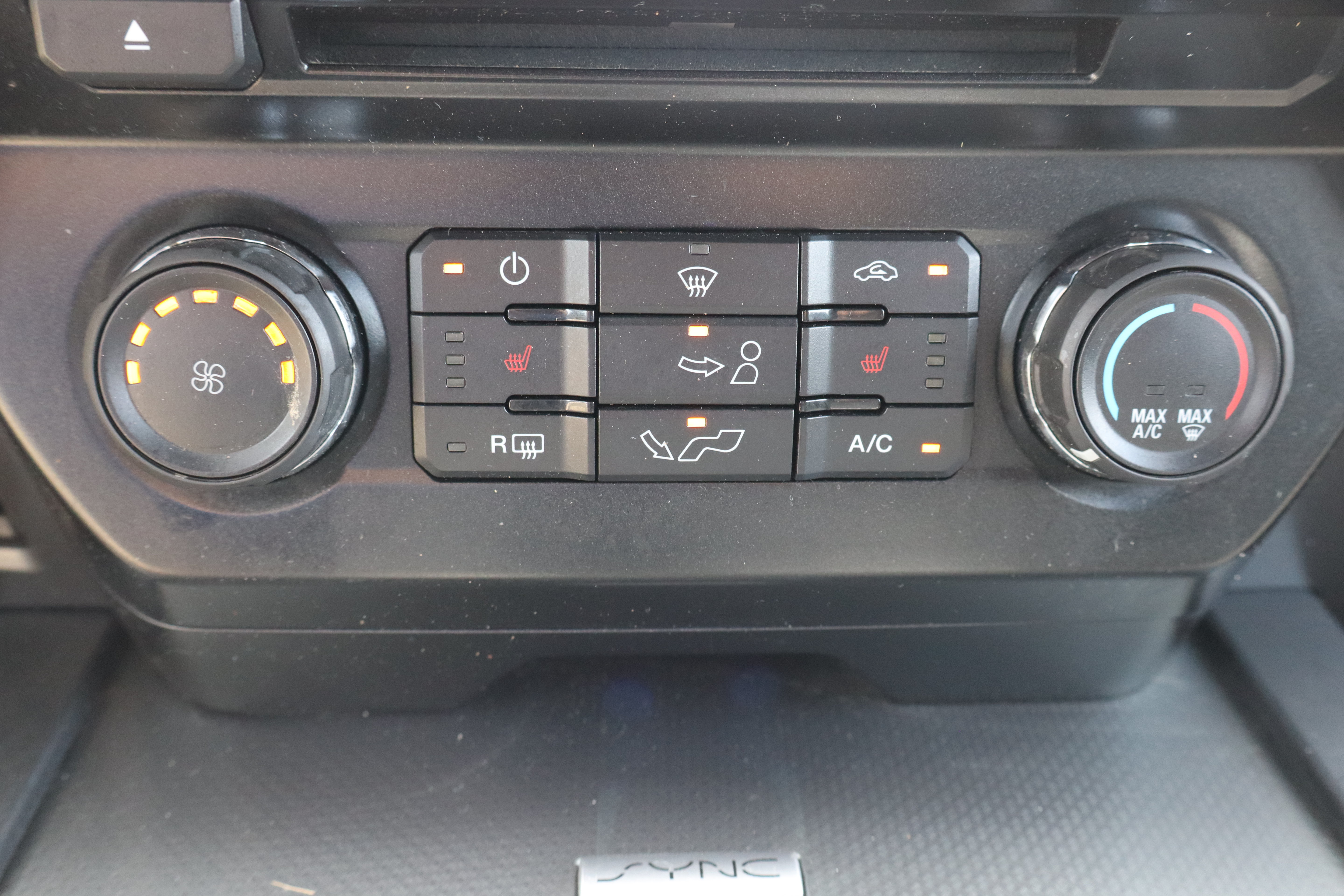 Used 2016 Ford F150 XLT w/ Equipment Group 302A Luxury AWD/4WD image 20