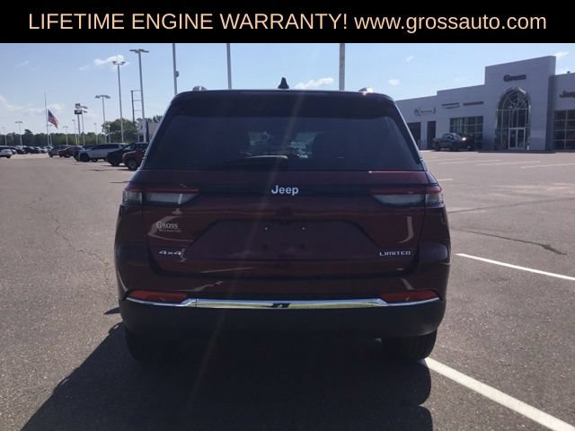 Used 2024 Jeep Grand Cherokee Limited AWD/4WD image 8