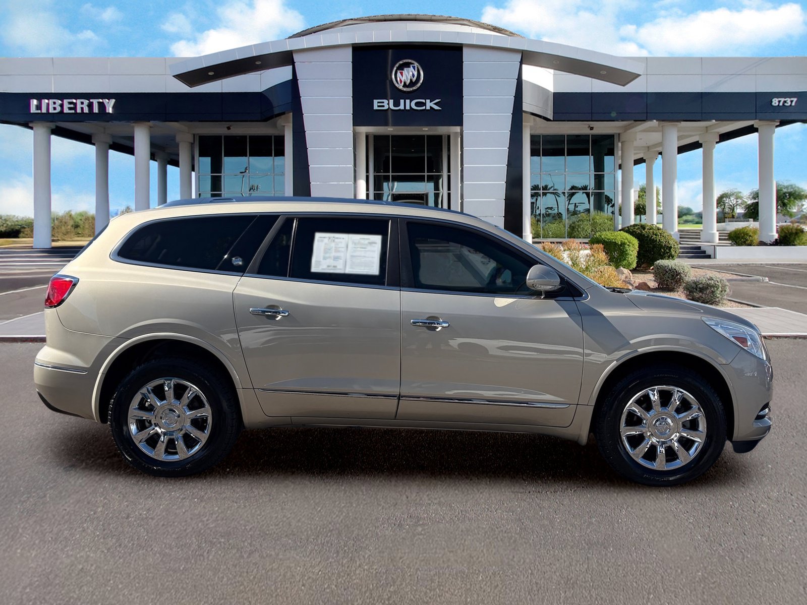 Used 2015 Buick Enclave Leather FWD image 3